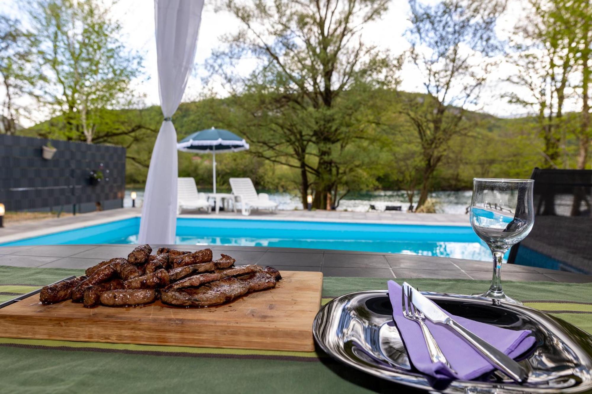 Simply-Una Bihac Exterior photo